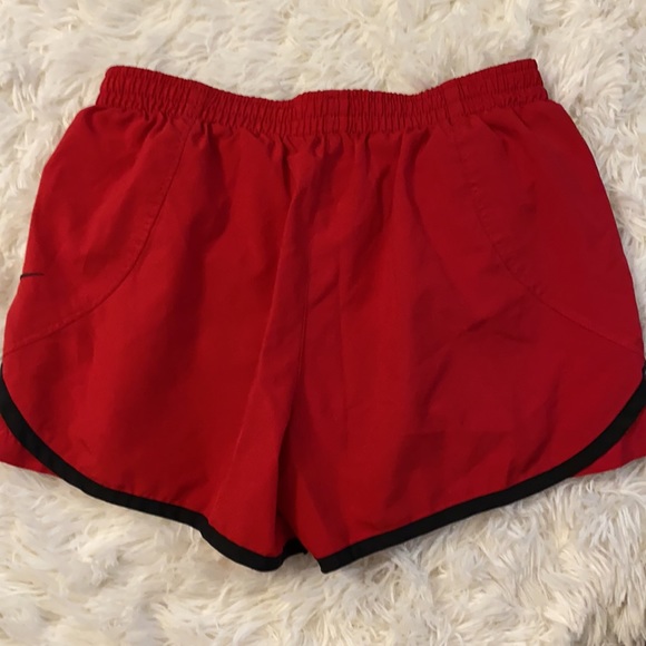 Nike running shorts - Picture 2 of 4